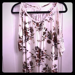 GUC - Maurices Floral Cold Shoulder Top - Medium